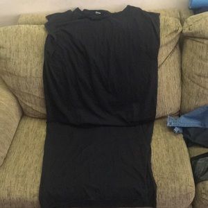 Women’s sleeveless dress shirt